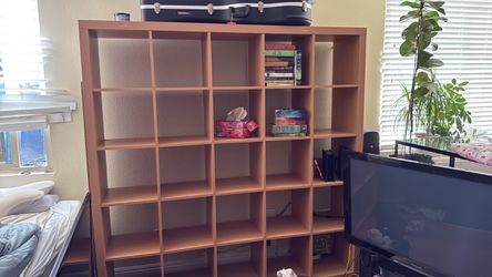 bookshelf