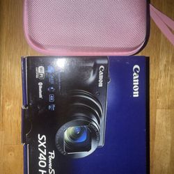 📸 Canon PowerShot SX740 HS – Compact Camera (Excellent Condition)  Selling my Canon PowerShot SX740 HS, perfect for travel, YouTube, and everyday pho