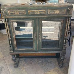 Vintage Cabinet 