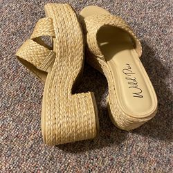 Wild Pair. 7w