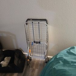 apartment sale post 6 NOT FREE READ DESC