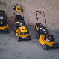 DEWALT GAS LAWN MOWER SELF-PROPELLED USED 