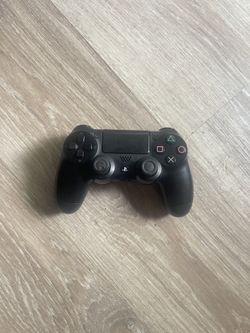 PS4 Controller