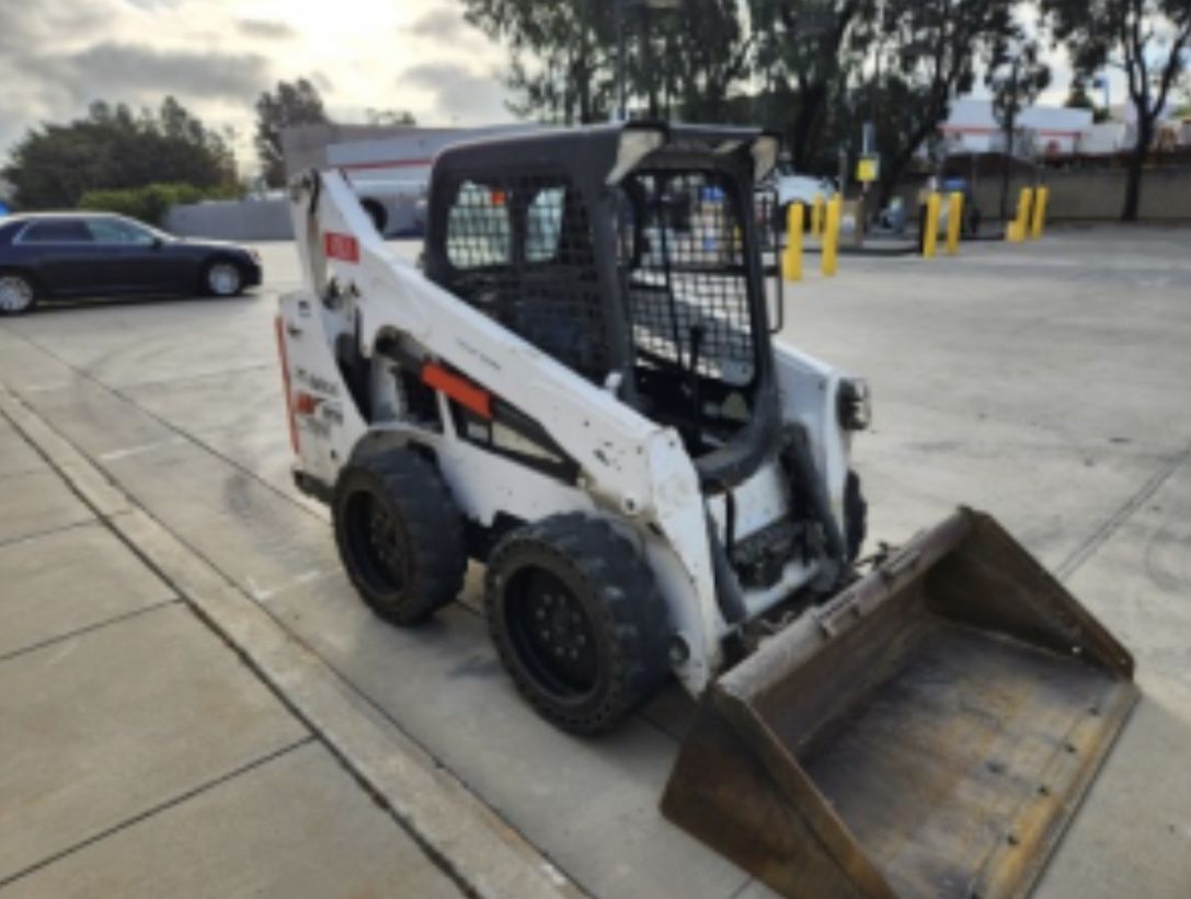 Bobcat s570 Skid Steer 