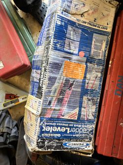 New Werner Ladder Leveler Aluminum