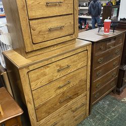 Brown 5-Draw Bureau Dresser W/Matching End Side 2-Draw Table $90 for Set Individual $75 Dresser $35 End Table 34” x 19 x 50” and 24” x 14” x 24”