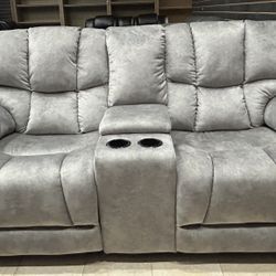 Barcelona Sofa/Love Recliner Set. $1 GYS