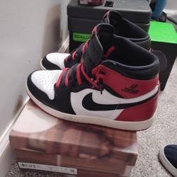 Air Force 1 Jordan 1 Og Black Tongue Remastered 
