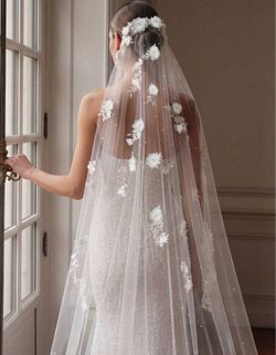 1pc 3D Floral Faux Pearl Long Trailing Lace Bridal Veil, Single Layer Short With Hair Comb, Waltz Length, Suitable For Cathedral Wedding, Wedding Phot