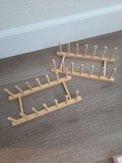 Wooden plate organizers