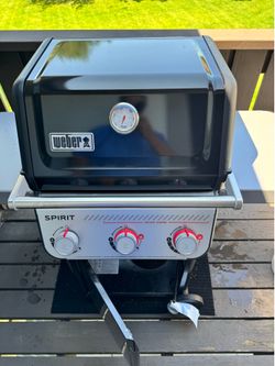 Weber Spirit E-325 Liquid Propane Grill