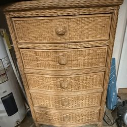 Chest of drawers
