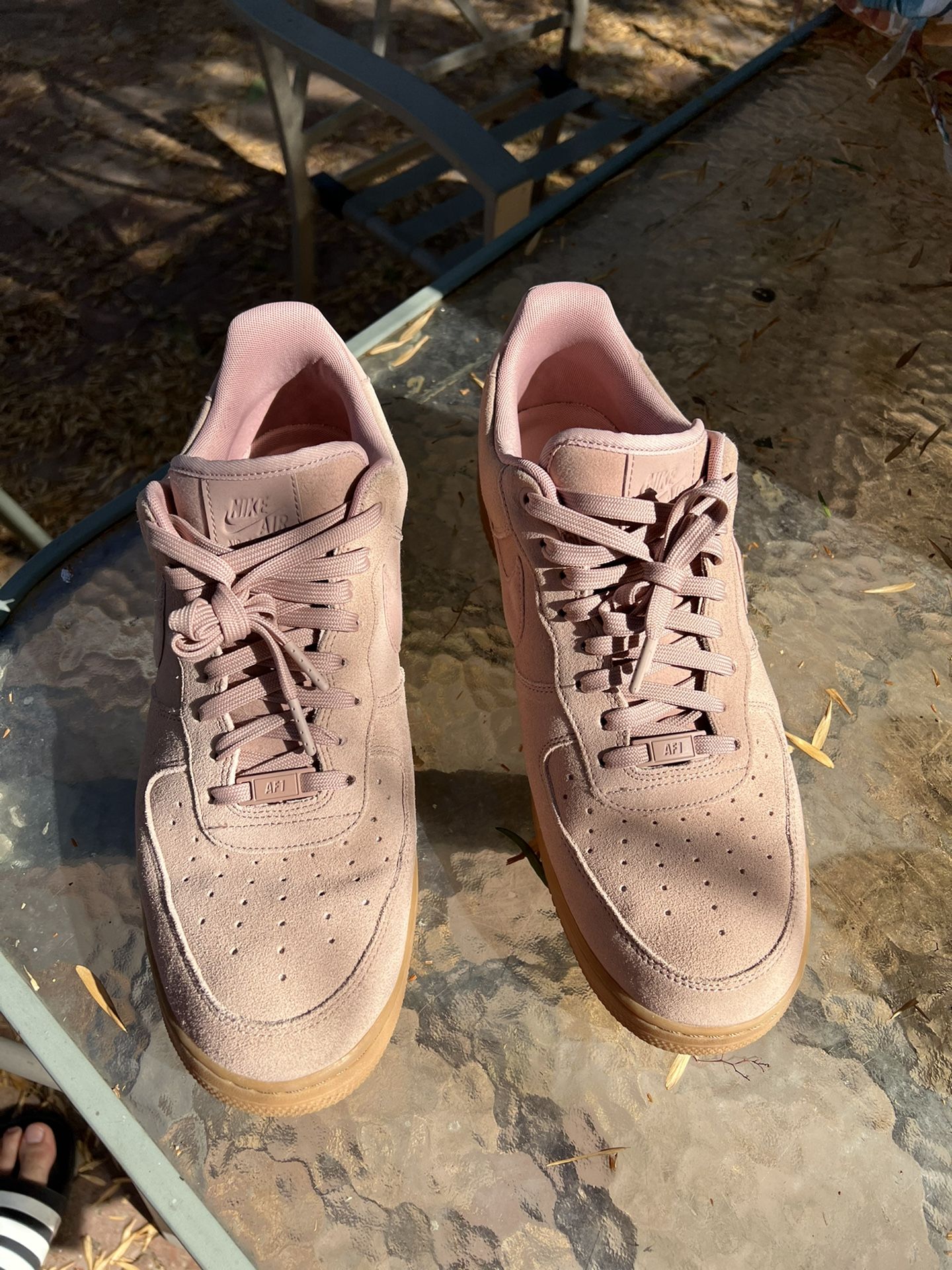 Nike Air Force Low Suede Particle Pink Gum