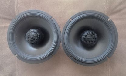 Alpine type R  6.5 inch speakers