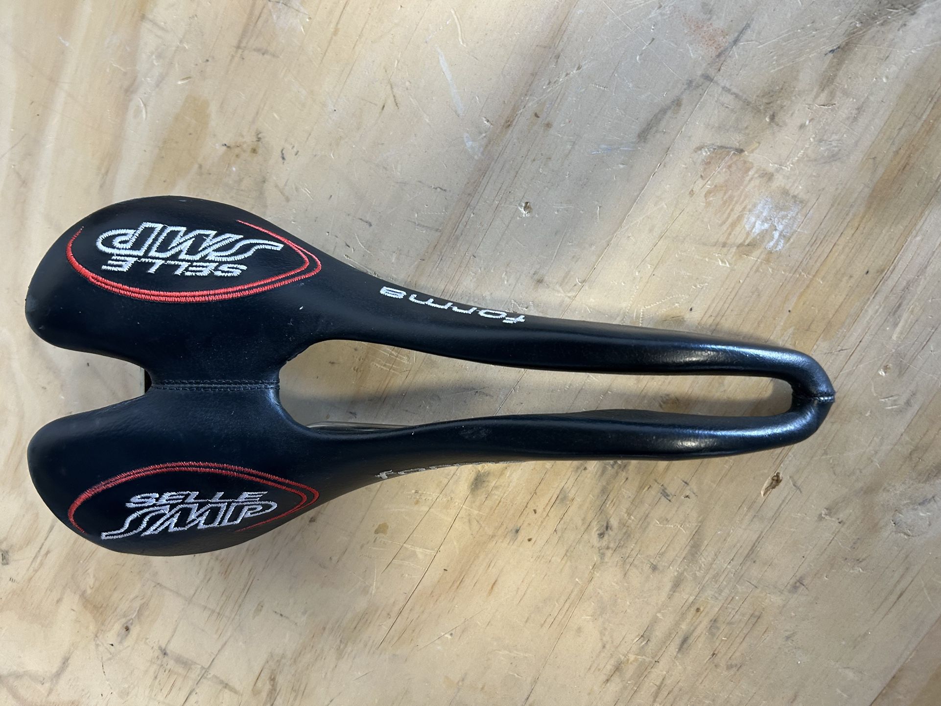 various road cycling saddles for sale $80 to $100