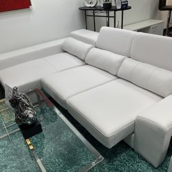 ⛱️⛱️MODERN SECTIONAL WHITE LEATHER WITH ADJUSTABLE HEADREST🔥🔥