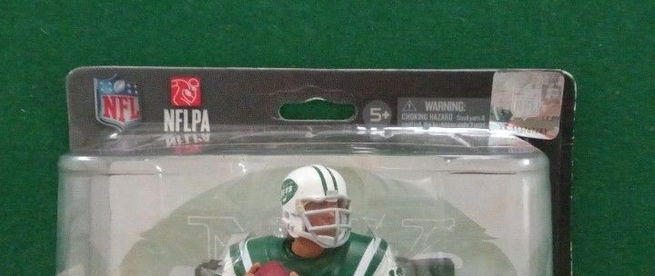 Lot Of McFARLANE SPORTSPICKS JOE NAMATH NFLPA ACTION FIGURE