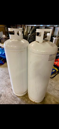 Ptopane tank 67.7 lbs 100 lbs fuel or approx 25-26 gal