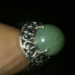 Jade Ring.sterling silver.