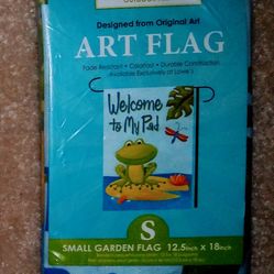NEW WELCOME FROG 12.5" X 18" GARDEN FLAG 11-1342-98 RAIN or SHINE YARD BANNER