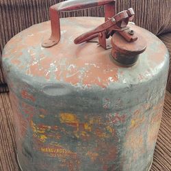 Eagle gas Can Vintage