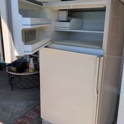 Kitchenaid refrigerator