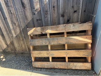 2 Free Pallets