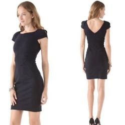 Diane von Furstenberg Cap Sleeve V-Back Navy Blue Helen Bodycon  Dress Size 2