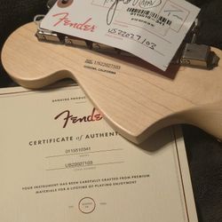 50% Off USA Fender Mustang Offset Electric Guitar 6 String Corona California Made