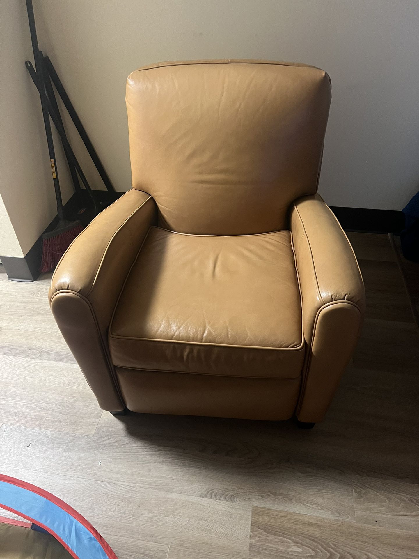 Comfortable Reclining Chair