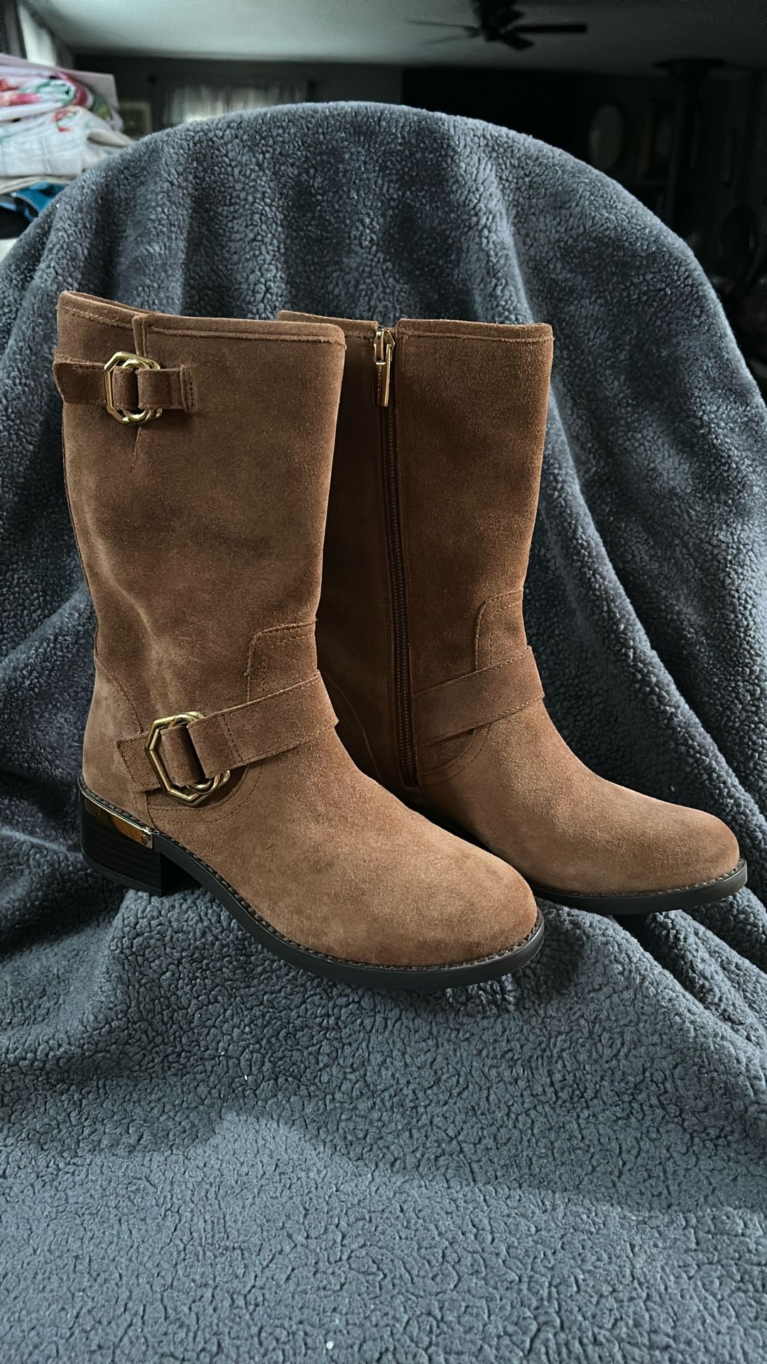 Suede Leather Mid-calf Vince Camuto 6 1/2