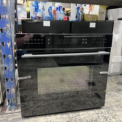 WOLF ELECTRIC WALL OVEN 30"