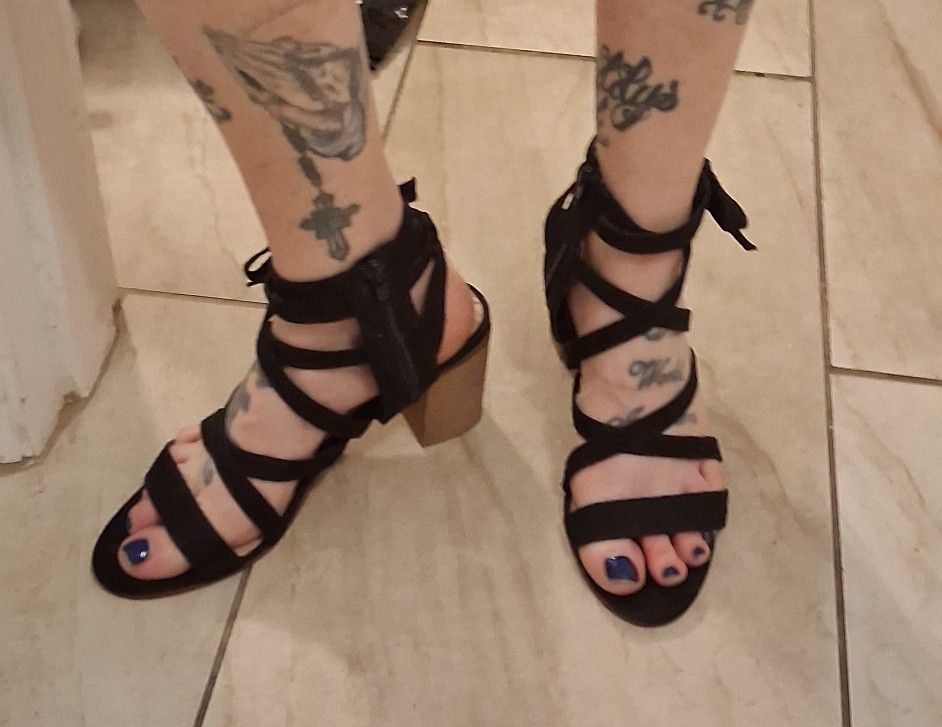 Woman's Heals, Wedges, Flats, Boots Designer Shoes