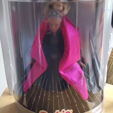 1998 Happy Holiday Barbie