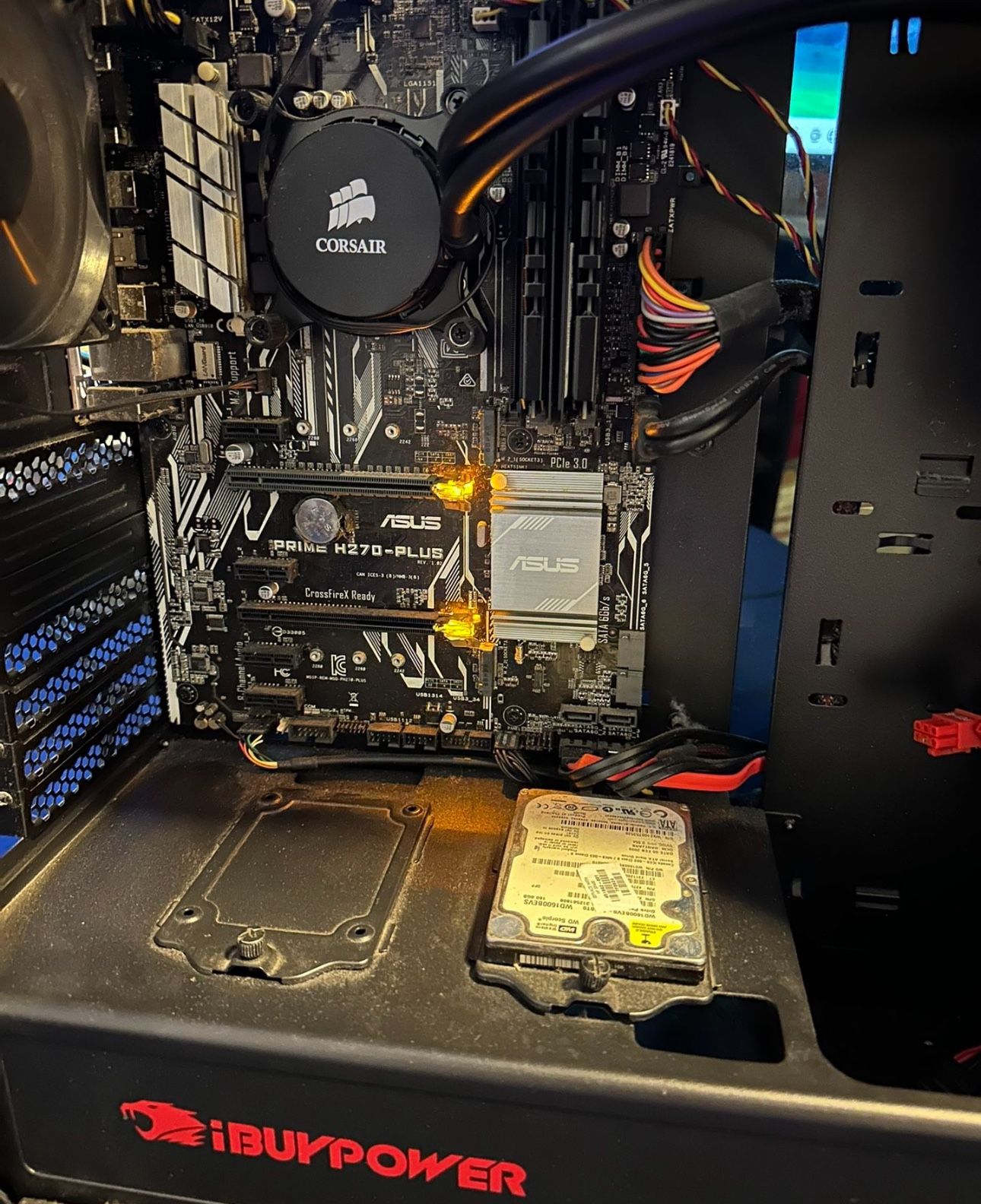 i7 Gaming Pc With 24g Ram, And Intel(R) HD Graphics 630 card.