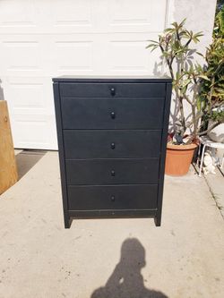 Dresser
