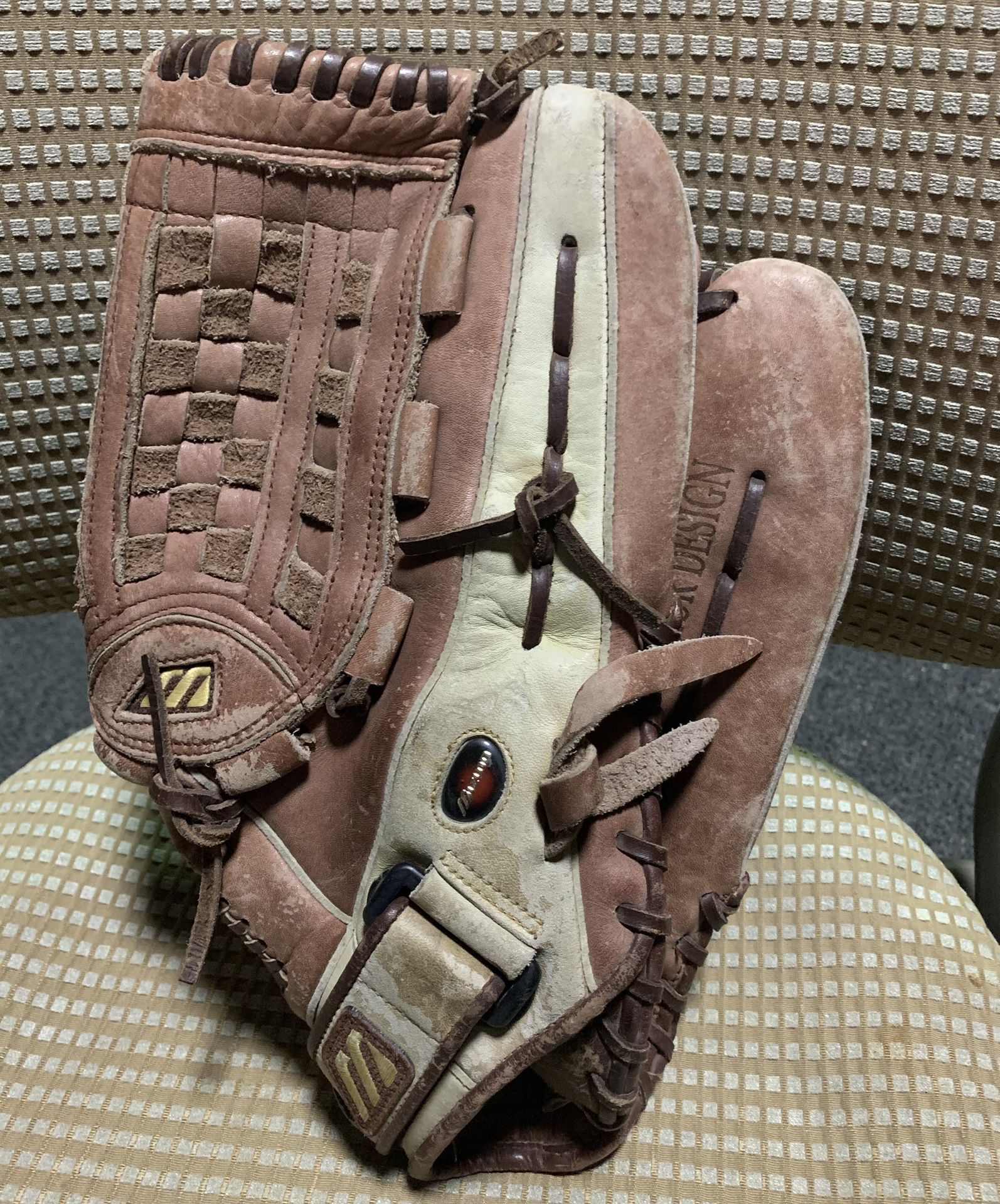 Mizuno 14” Vintage Pro GVP 1401 right hand throw baseball glove mitt 