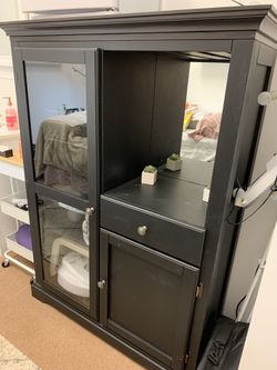Black hutch/ bar