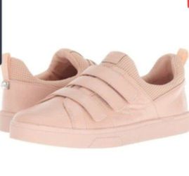 New Womens Girls Women Calvin Klien Irah Velcro Sneaker Sneakers Shoes Size 7.5 7 1/2 Zapatos De Mujer Nuevos En Caja