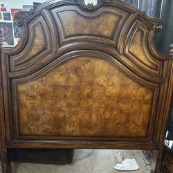 Complete Hardwood Bed Set With Queen Size Mattress And Box Spring