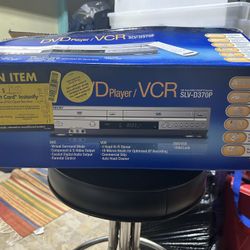 Sony SLVD370P DVD/VCR Player Open Box/ Never Used