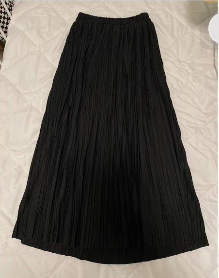 Black maxi skirt fits XS,S,M