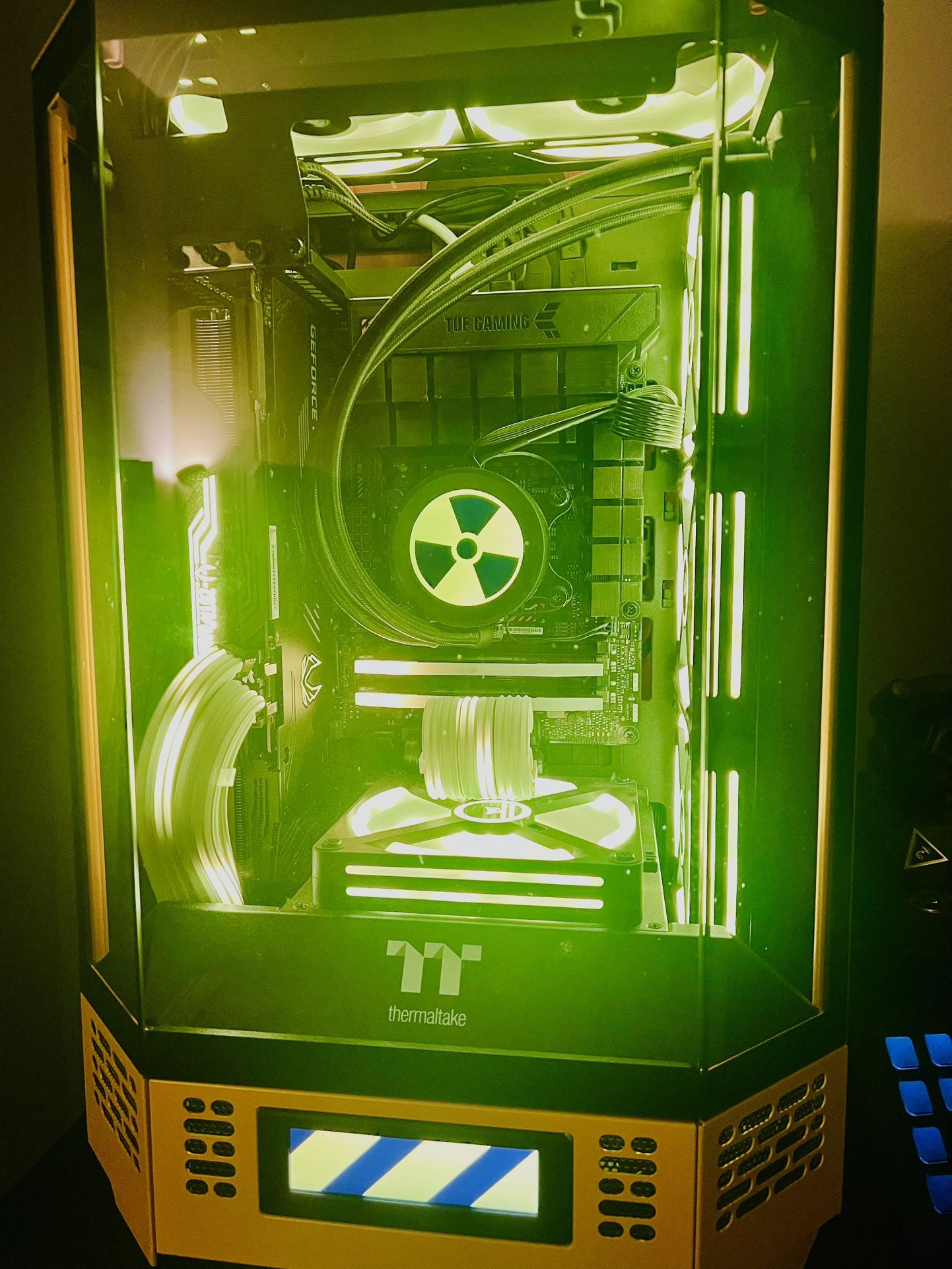 Gaming PC - Thermaltake Case | ASUS TUF Motherboard | AMD Ryzen 9 7950x Processor | NZXT CPU Cooler | Corsair Vengeance 64GB RAM | NVIDIA RTX 3090