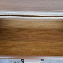 WOOD CHEST OF DRAWERS, CLEAN, GOOD CONDITION 