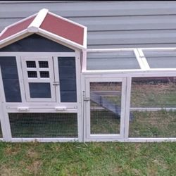 Chicken Coop With Run Cage, Nesting Box And Wheels To Move Around New In Box