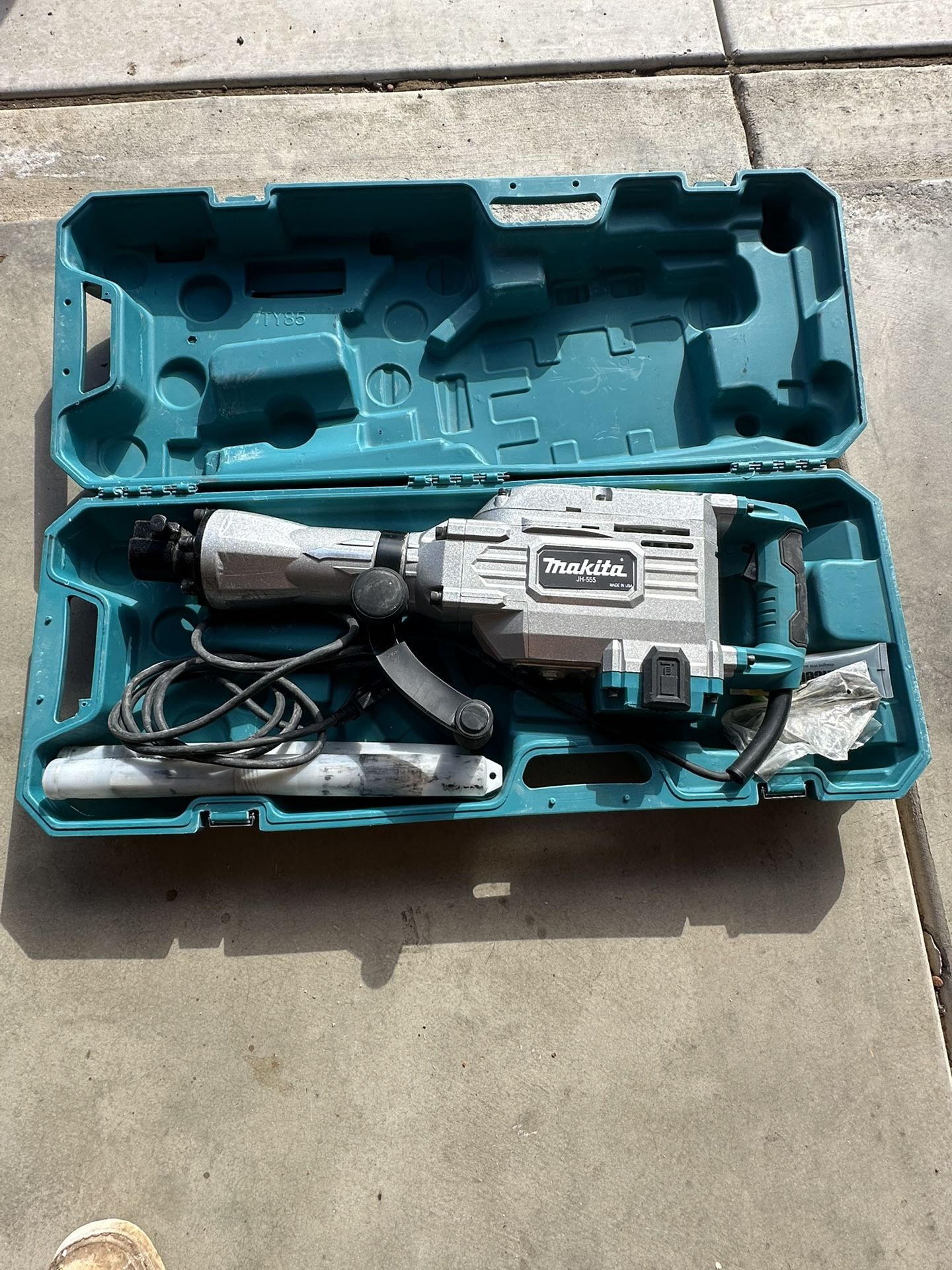 MAKITA JH-555 Jack Hammer