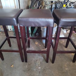 Brown stools