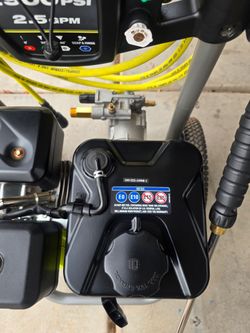 2900 PSI 2.5 GPM Cold Water Gas Pressure Washer with 212cc Engine