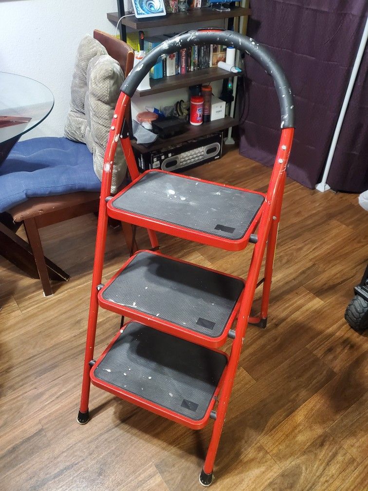 Step Ladder Heavy Duty
