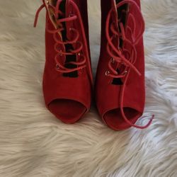 Wild Diva Lounge Size 9